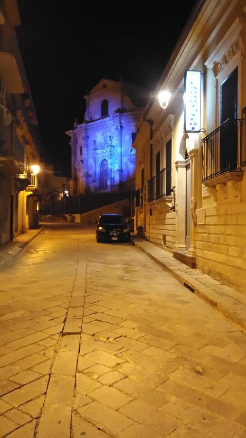Casa Dell'Aquila Barocca Apartment Ragusa Ngoại thất bức ảnh
