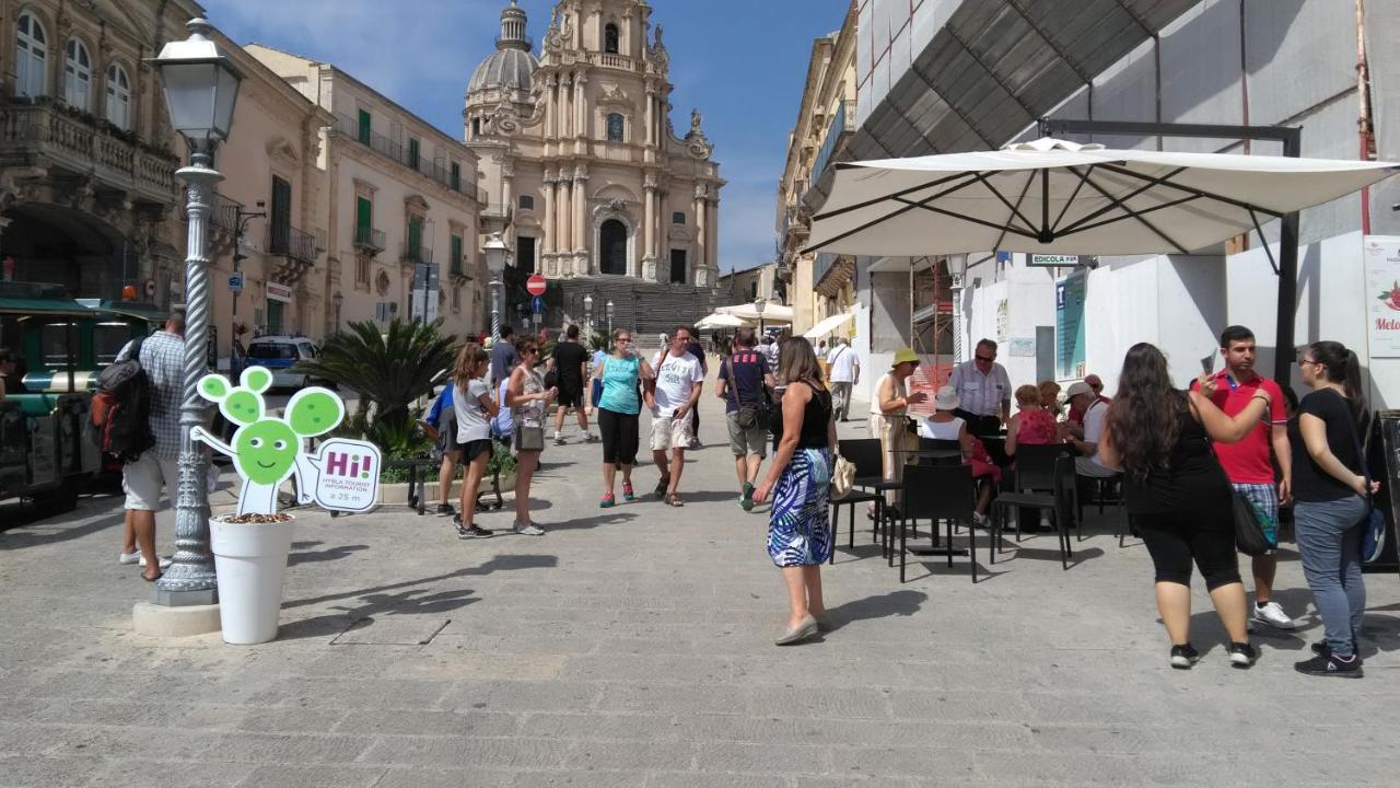 Casa Dell'Aquila Barocca Apartment Ragusa Ngoại thất bức ảnh