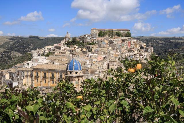 Casa Dell'Aquila Barocca Apartment Ragusa Ngoại thất bức ảnh