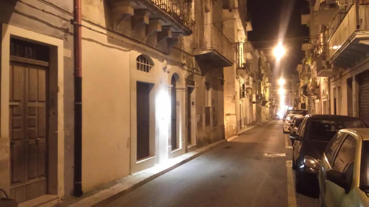 Casa Dell'Aquila Barocca Apartment Ragusa Ngoại thất bức ảnh